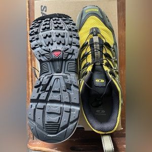 Salomon hiking shoes w10,m9